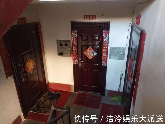 一只眼|对门邻居不光把鞋柜放楼道，还砌了个2公分地台，这是你家院子