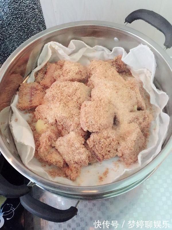 川菜|排骨除了红烧还能怎么吃川菜版的粉蒸排骨，软软糯糯吃个不停