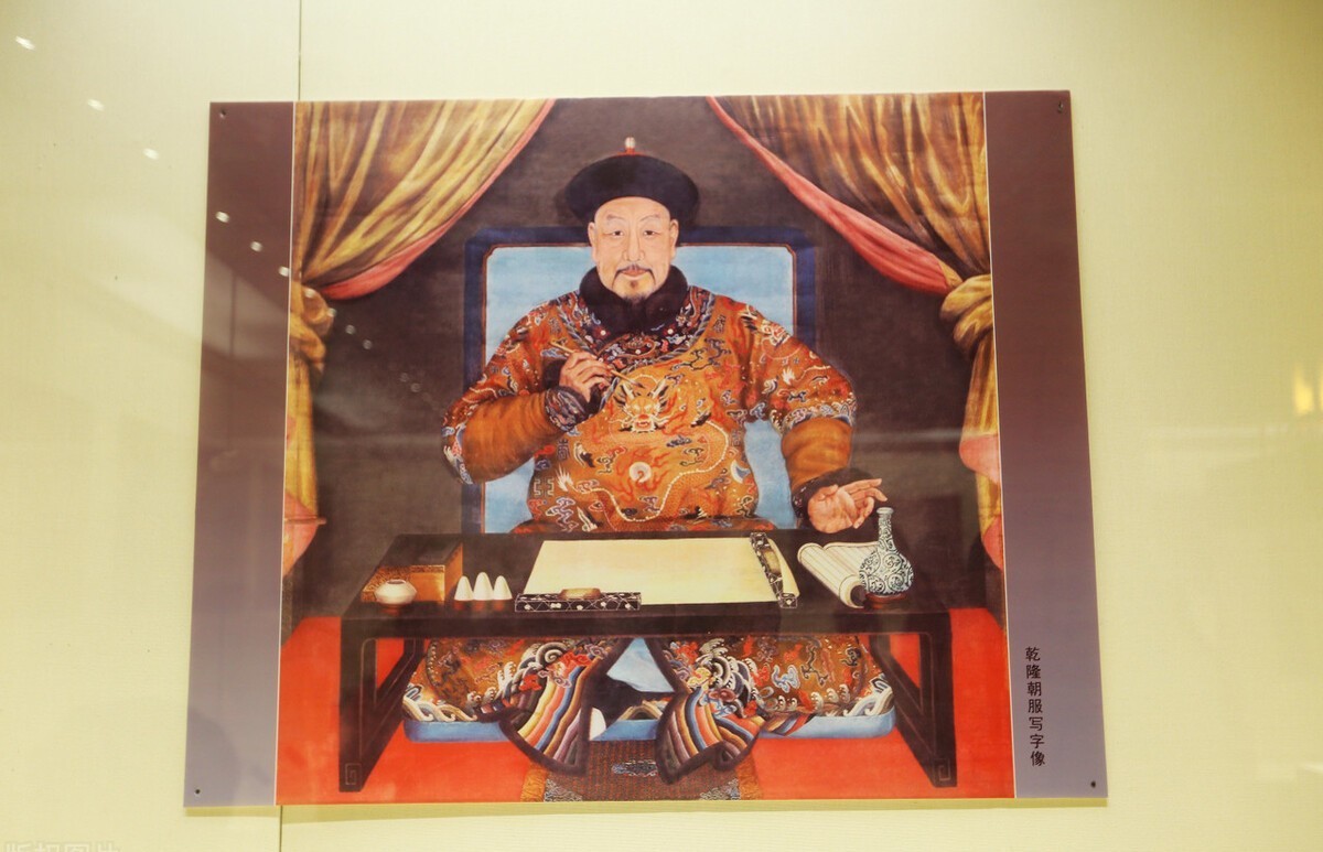 乾隆“真容”,被意大利画家偷偷画下,原来长这样!