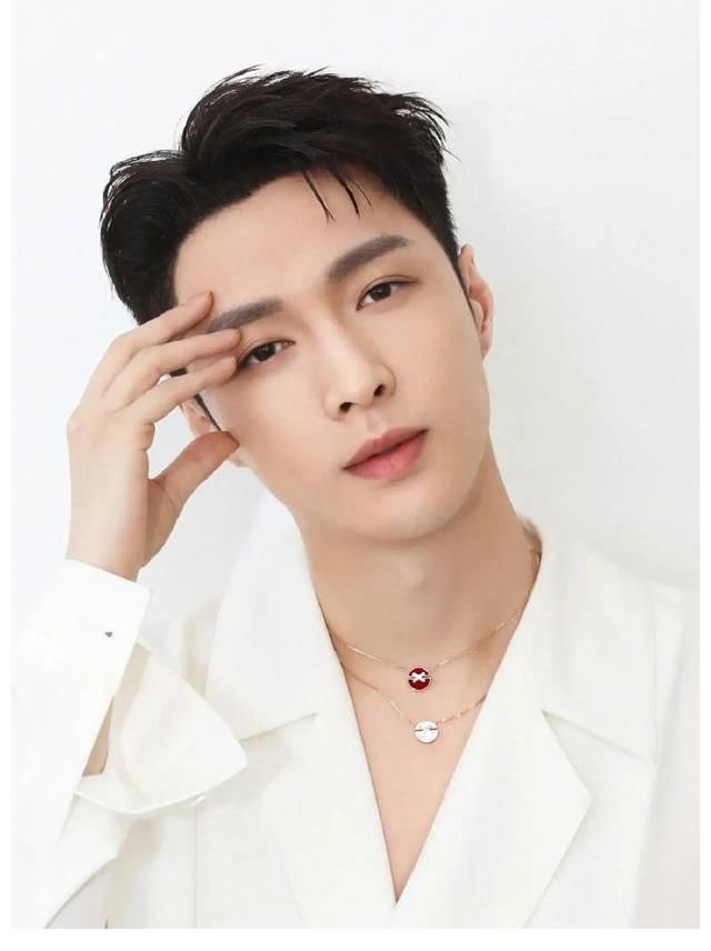 演员|张艺兴,从《好先生》到《一出好戏》,一个唱跳偶像的演员道路