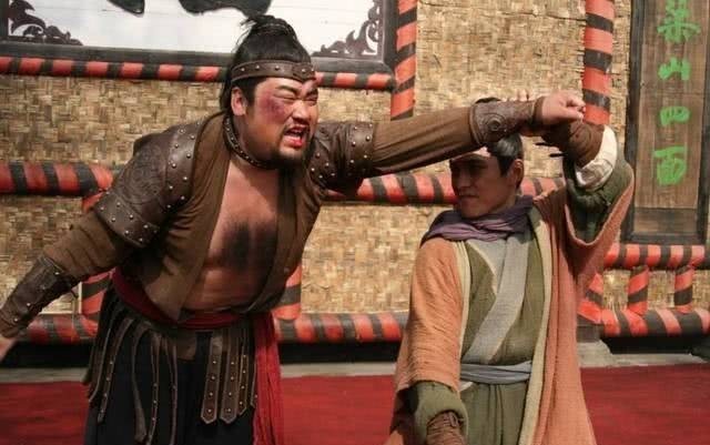 李逵|《水浒传》里李逵跟燕青相比,究竟谁的武功更高一些?