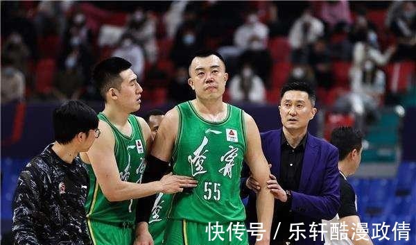 易建联|广东男篮虽败犹荣,杜锋赛后连收3个惊喜,徐杰赛前讲得很对