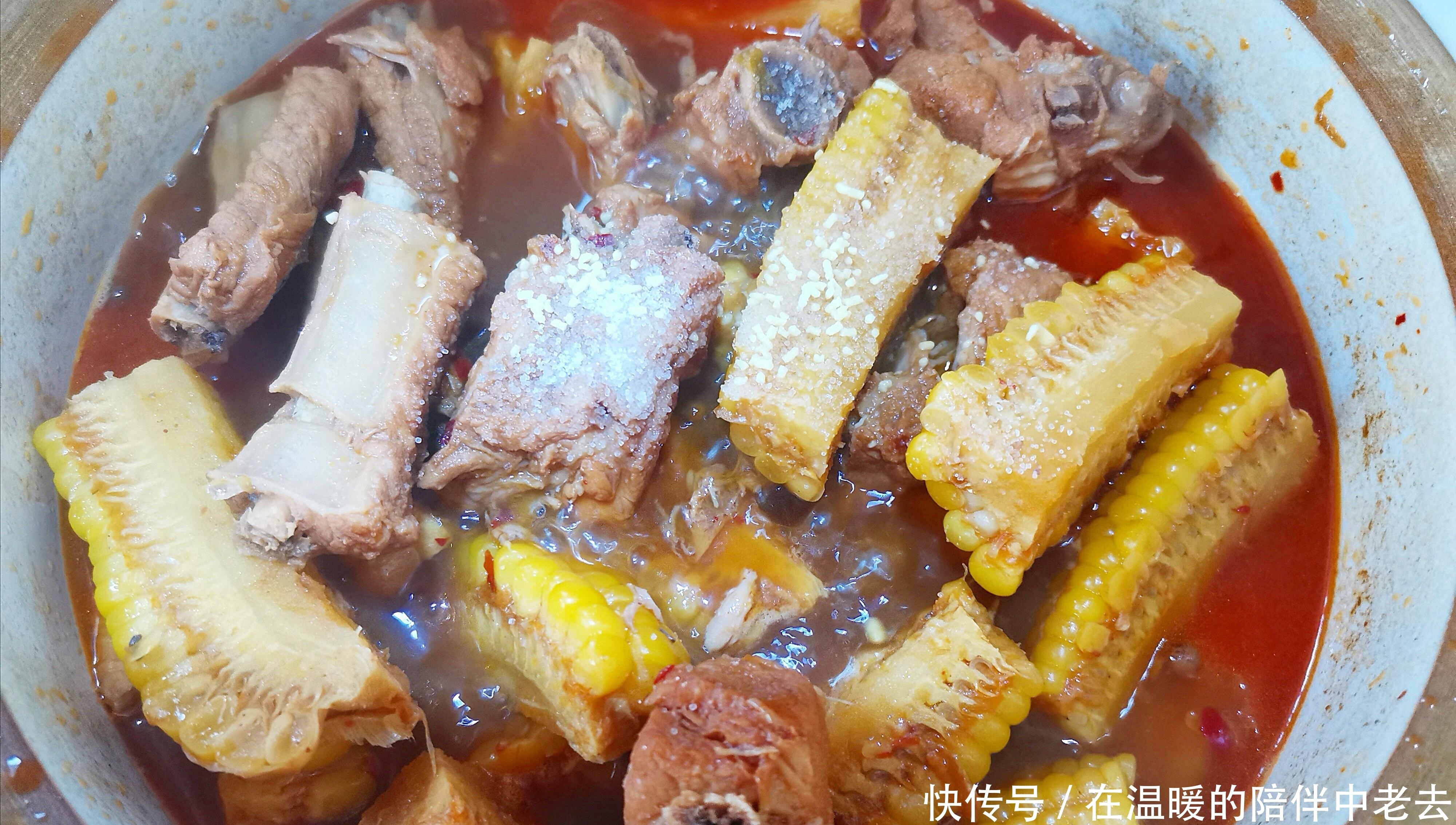 不用去腥炒糖色,只用一罐菠萝啤,就能轻松烧出一锅香排骨