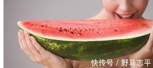 孕妈|孕妈要注意,再馋也尽量远离这3种食物,否则可能会影响孩子发育