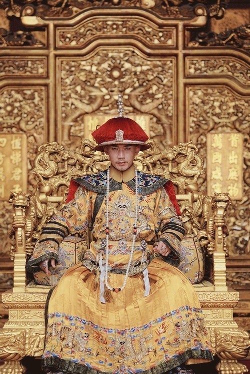 弘历|乾隆作的诗有多差劲?4万首仅1首入选小学课本,7岁小孩都知道