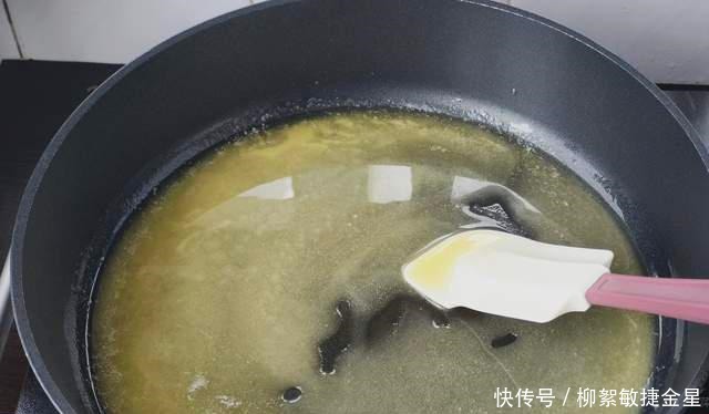 教你做草莓雪花酥，看一遍就会，今年过年不买糖果喽