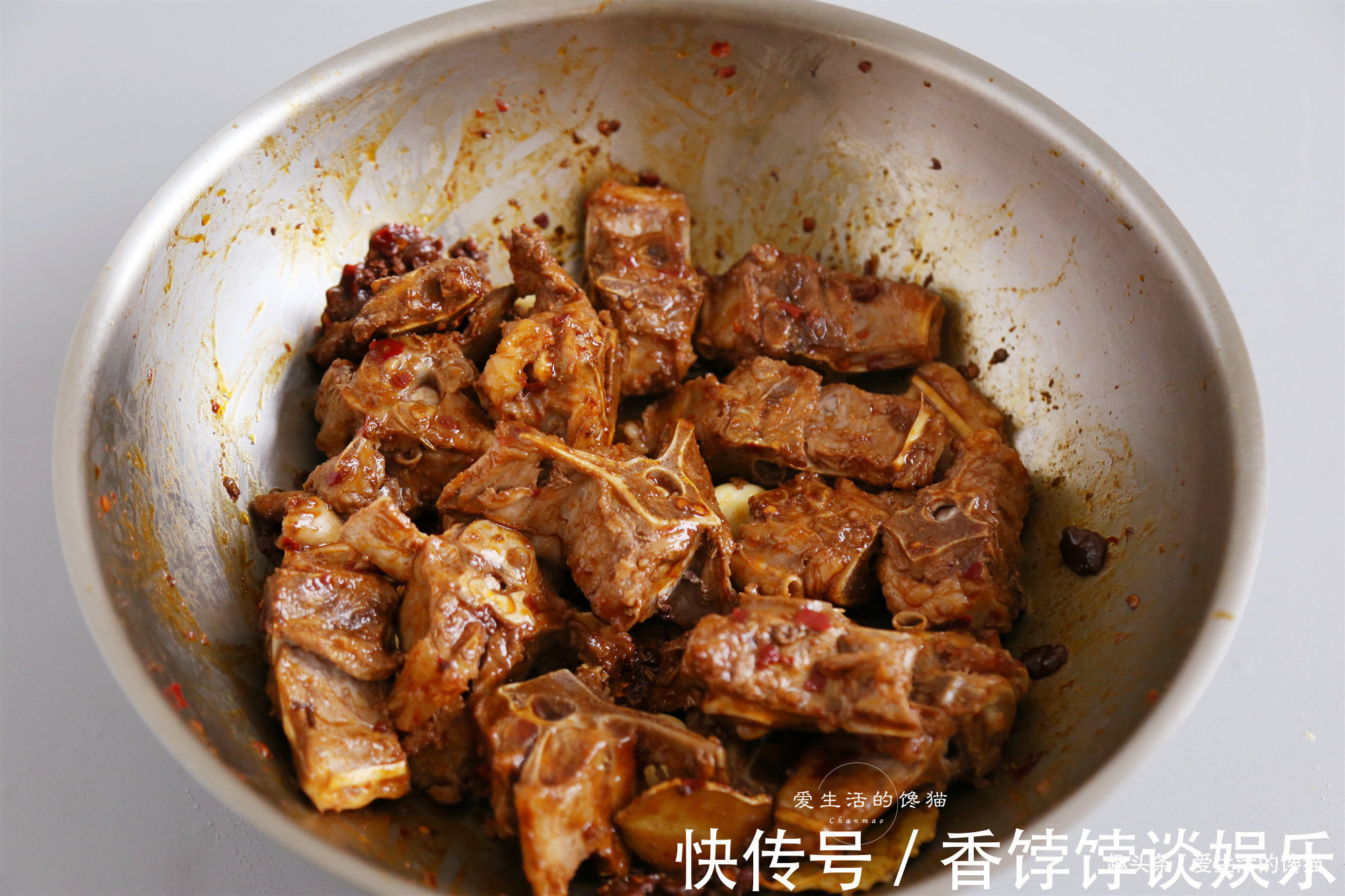 羊蝎子这样吃才叫爽，不臊不膻，够入味，一口下去满嘴流油，好吃