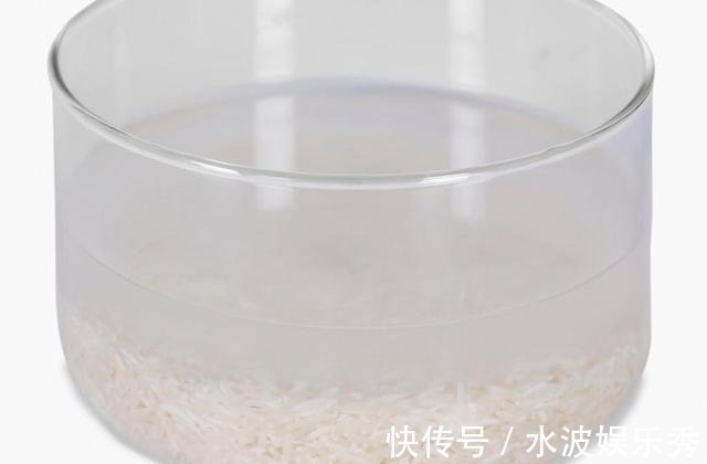 医生|大米浸泡一晚再煮饭，对身体有危害吗？医生告诉您