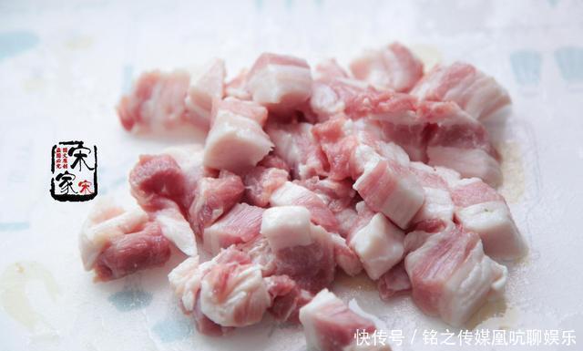 夏天吃饺子，韭菜靠边站，这菜鲜美养胃又水嫩，应该多吃