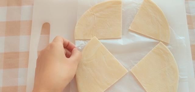 苹果派|宅在家里做一个香甜苹果派,简单又好吃,开启苹果新吃法