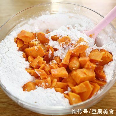 #健康甜蜜烘焙料理#?红豆沙地瓜饼?