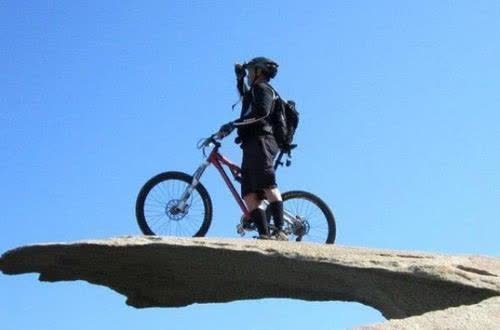 世界上“最大”骗局,“石头”欺骗了数亿人,网友:应该曝光它