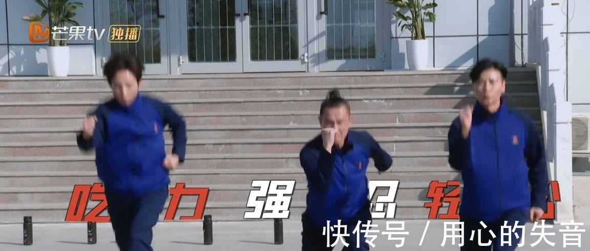 消防员实习54岁陈小春态度最认真,张智霖发言堪称“人间真实”