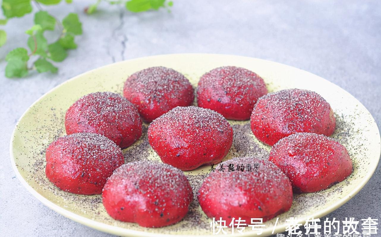 火龙果糍|便秘长痘反反复复?秋天该吃此物!搓一搓撒点粉,香甜软糯好解馋