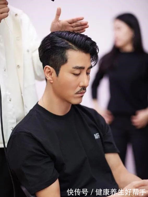 男士 2021发型怎么选这3种经典不过时,省心又好看,明星都会剪!