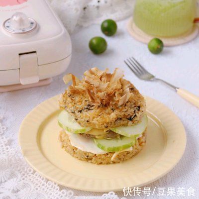 黄瓜|超扎实超满足的黄瓜牛肉饼芝士米汉堡