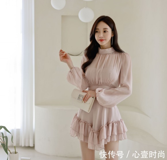 层叠裙|女神孙允珠的时尚搭配:紫檀浣纱栀子轻幔绢彩层叠裙