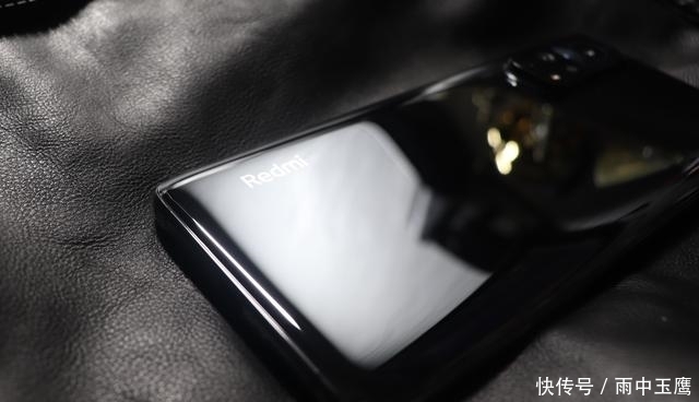 K30S至尊纪念版手机|探究K30S至尊版动态刷新率调整机制时,我发现了一个秘密