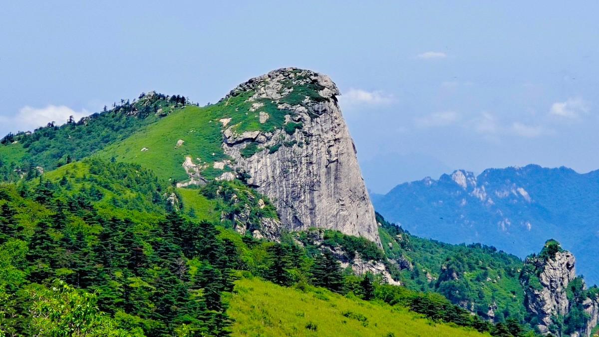 华山|比华山还高700米的光头山草甸，风走云游很惊叹