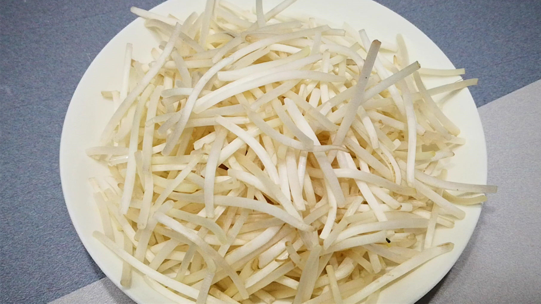 入冬后,3样素菜要多吃,一起烹饪营养高,3块钱做一盘,比肉香