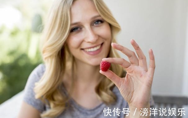 女性|女性经常掉头发，或与以下原因有关，多数人却不知，不妨了解下