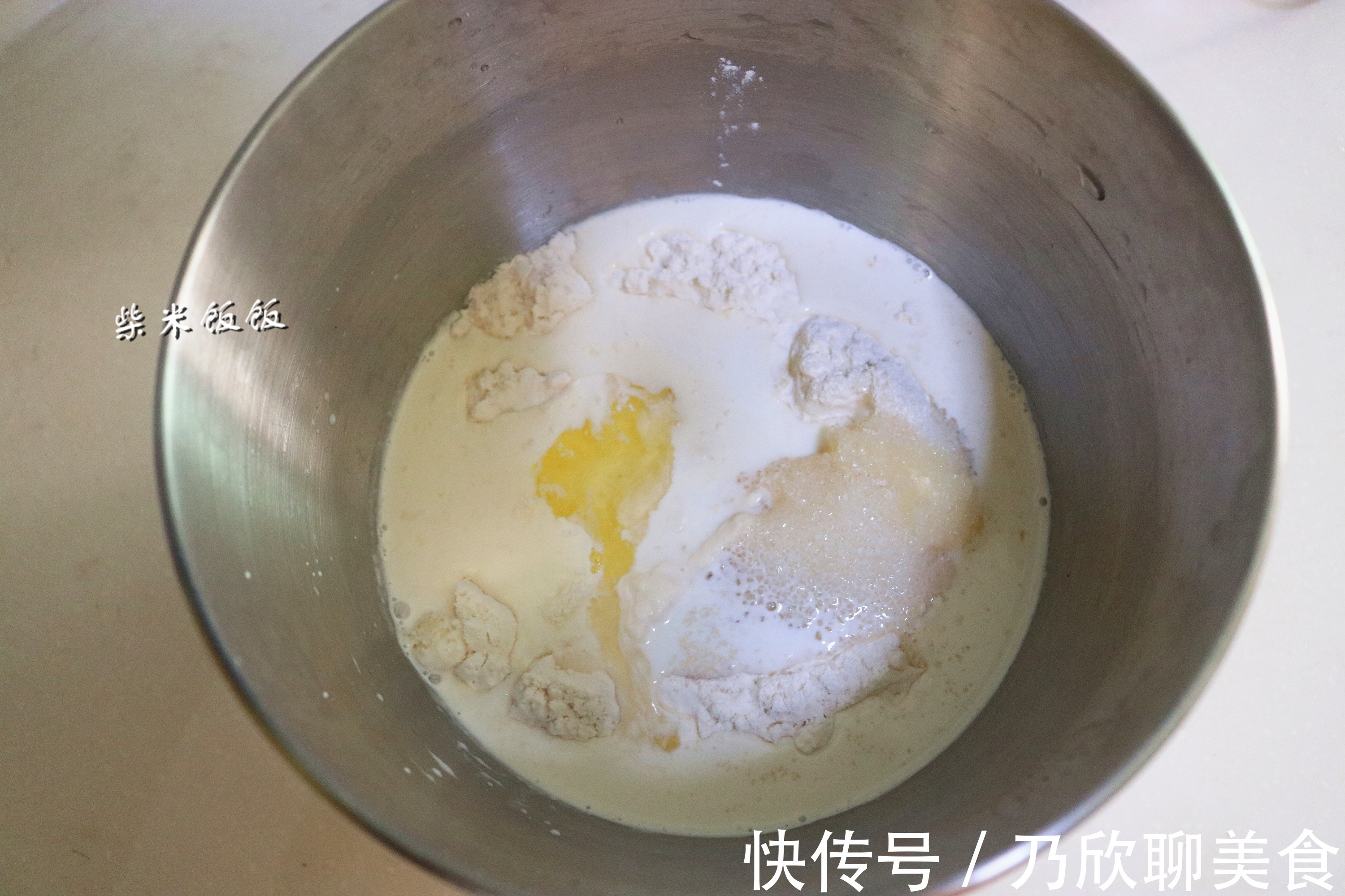 厨师机|做面包，我喜欢这个配方，柔软拉丝，放3天也不硬，比买的好吃