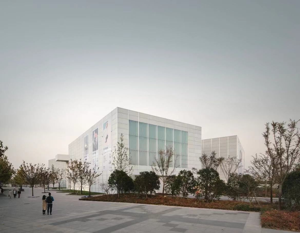 西岸美术馆:在城市、文化和公众之间建立真正的连接|上海新建筑评论系列 ④ | 奇普菲尔德