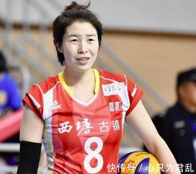 发球|可喜!她俩的进攻和发球直接摧毁江苏女排的防线,女排副攻出新人