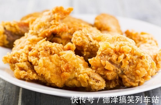 油炸食物|皮肤的“去黄剂”已找到,没事敞开吃,消除黑色素,美白去黄