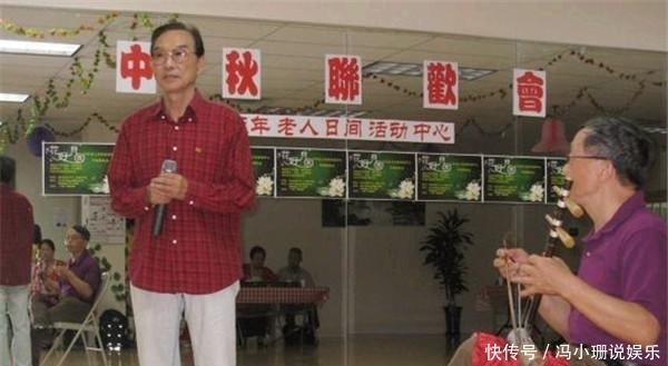 他是国家一级演员,22岁火遍全国,移居美国仍唱:打败美帝野心狼