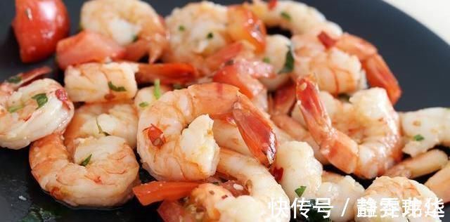 虾头里的是虾黄还是虾屎?很多人不懂,闹笑话了,以后别再乱吃了