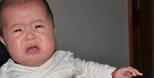 积食越拖越伤娃,孩子的4个信号不能忽视,引起脾虚