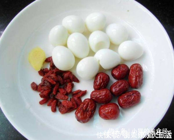 小馋猫|它称天然“黄体酮”，成本5元，早晚喝一碗，养颜润肤，雀斑消失