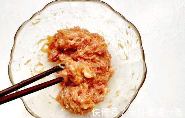 入秋后，这汤多给家人做一做，简单易学，荤素营养高，太鲜美了！