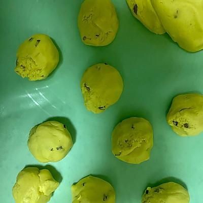 餐桌上的保留项目玉米面窝窝头,隔段时间就做一次