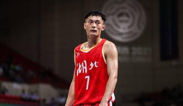 广东队|广东连迎喜讯!易建联复出时间已定,马尚恢复训练,杜锋冲4连冠
