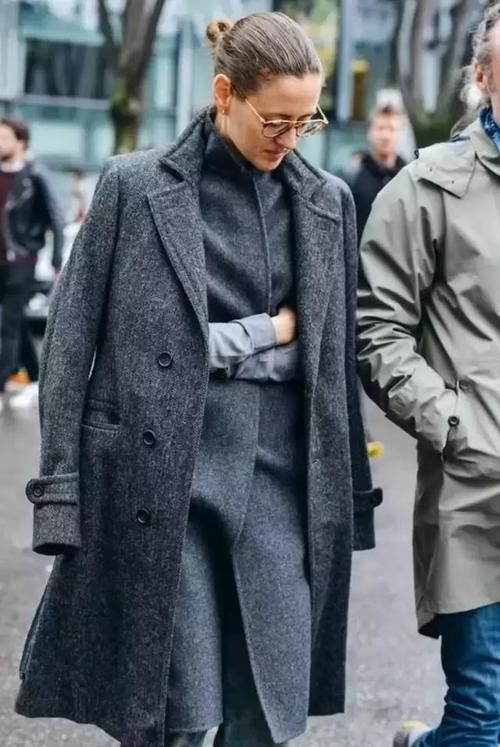 别人穿高级灰就很高级,为啥你穿就很土气廉价,问题可能出在这!