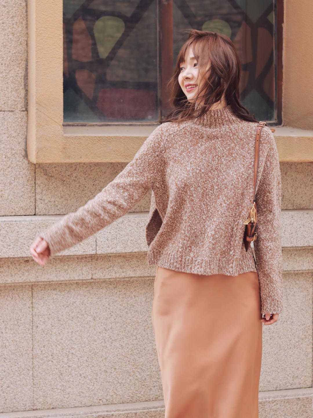 穿搭|立冬的毛衣也是标配,毛衣+半裙的配合太好看了,优雅随性又大方