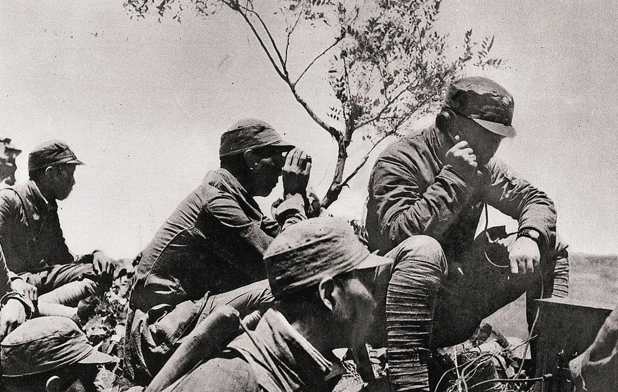 告诉|八路军帽子上的两颗扣子有何意义？这里告诉你真相