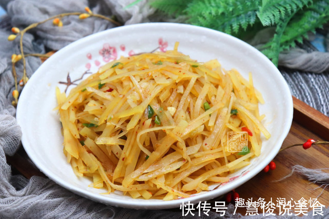炒土豆丝,先泡水还是焯水牢记3点,土豆丝爽脆不粘锅,实用