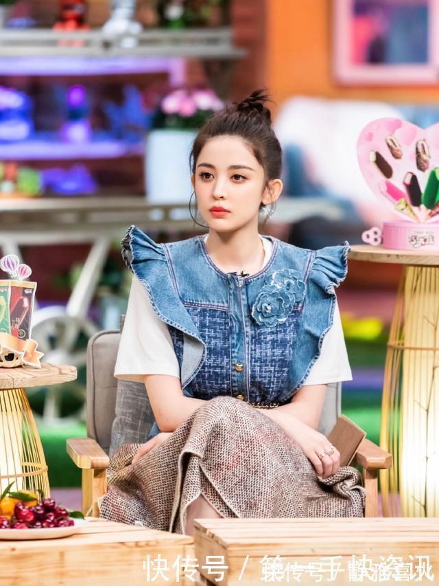 头发|矮个子的女生少扎马尾,这4种丸子头更适合你,特显高!