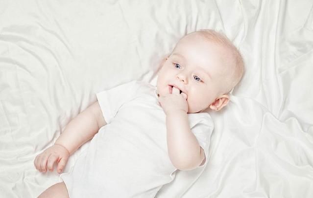 小毛病|宝宝这3个小毛病,暗示智商极高,妈妈别再大声责骂了!