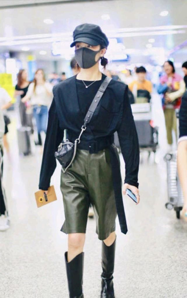 今冬超火的一对鞋子,叫“骑士靴”,帅气时髦,女明星都在穿!