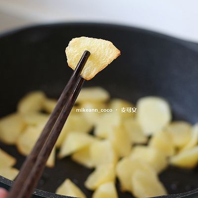 北鼎|土豆火腿焖饭