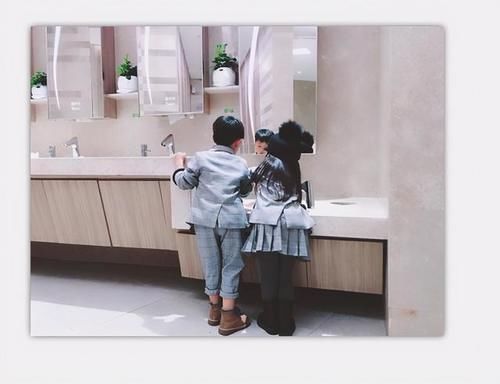 幼儿园|哥哥送小20岁妹妹上幼儿园,为不被误会努力装嫩:怕被当成爸爸