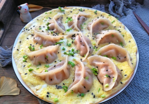 吃法|饺子别再水煮,这种吃法端上桌,孩子吃得更香,简单营养一看就会