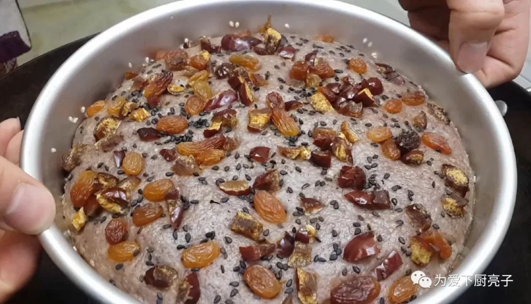 红豆|我家大米从不蒸米饭,加2个鸡蛋,不用烤不用蒸,出锅孩子抢着吃
