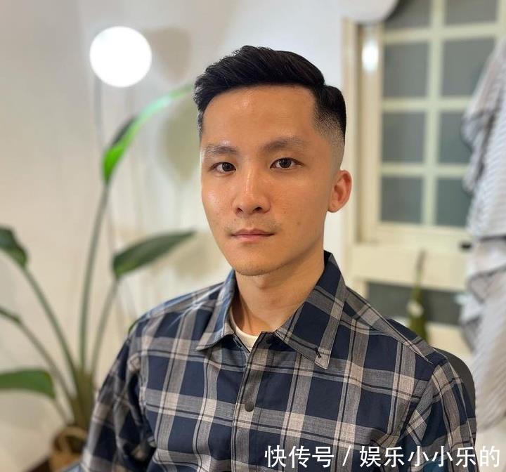 发量|40岁男人别剪“显老”的发型,这三款造型不挑脸型,成熟又帅气