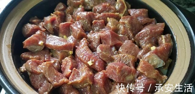美味|牛肉这么做香浓美味，学会这个懒人做法，肉质不柴不腥营养好吃