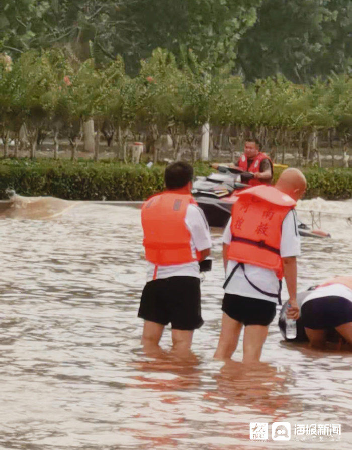 摩托艇|700公里携带物资紧急驰援河南 东营小伙“豫”你风雨同舟